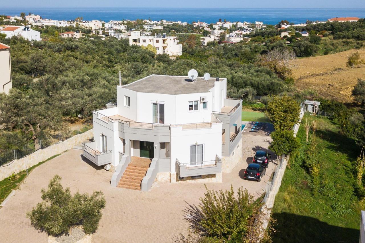 Villa Aelia Galatás Esterno foto